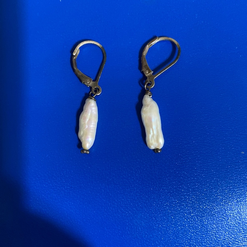 Freshwater Pearl Earrings. Hypoallergenic clasps